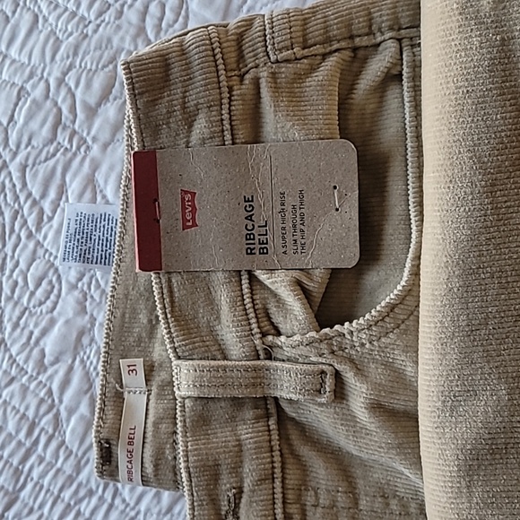 Levi's Pants - NEW Levi's Ribcage Bell Bottom Corduroy Pants Women's Size 31 High Rise Tan